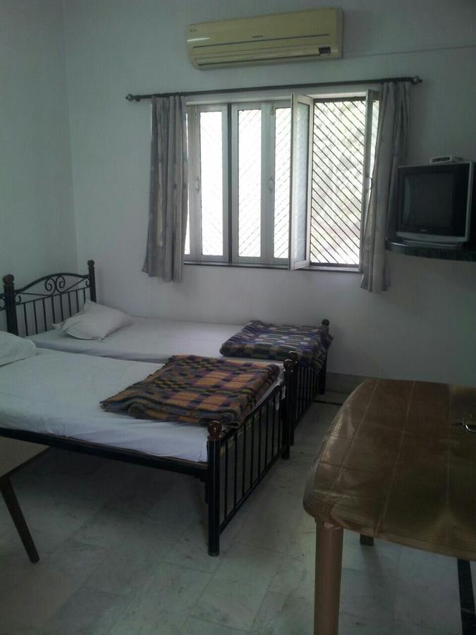 Vatika Homestay Varanasi Esterno foto
